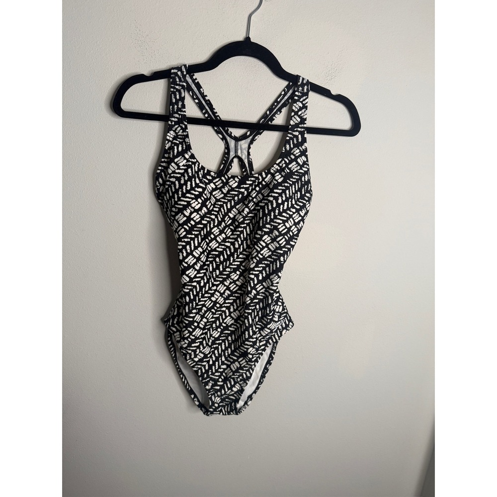 Speedo Women's 8 One Piece Swimsuit Black White Pattern Criss Crossback Pool